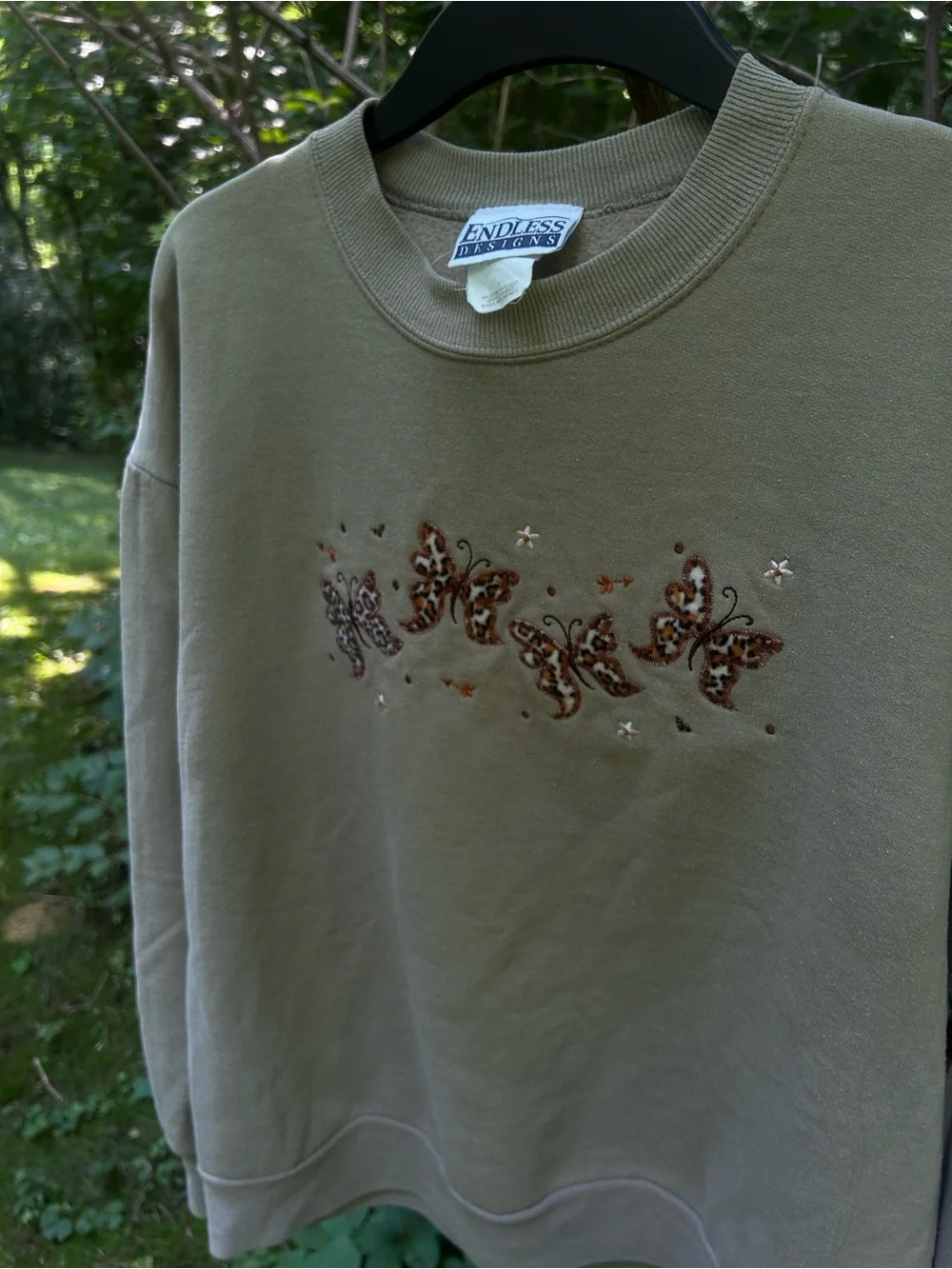 Vintage 90s Endless Designs Embroidered Leopard Butterfly Crewneck Sweatshirt
